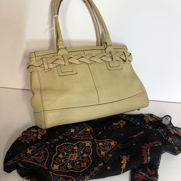 RARE COACH Hampton Pebbled Leather Tassel Tote bag. Market week ‘sample’ tag!! - Picture 7 of 12